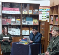 В библиотеке ЧИ БГУ проведен урок мужества «Защитники Сталинграда»